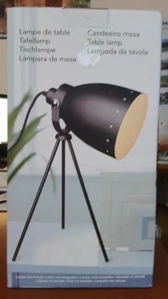 Table lamp