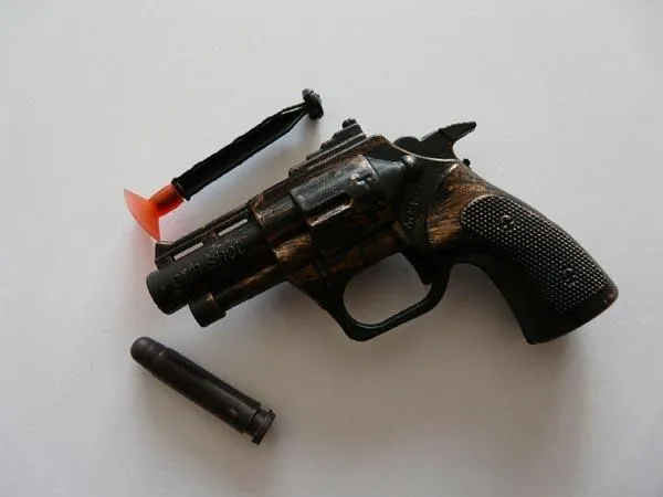 Toy gun