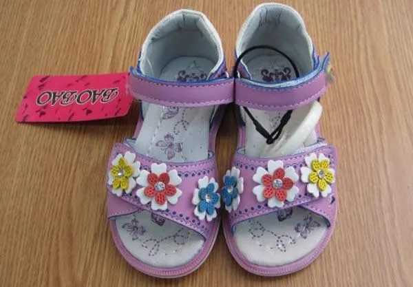 Girls' sandals
