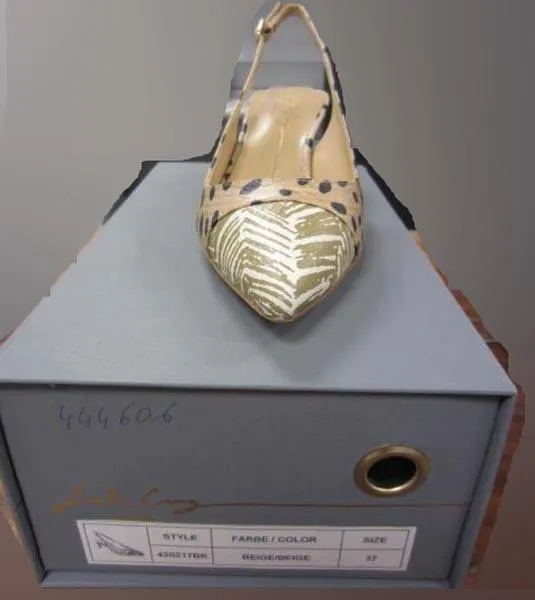 Ladies' sandals