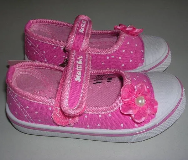 Girls' shoes