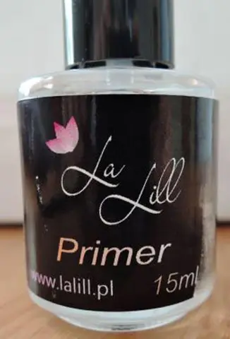 Eye lashes primer