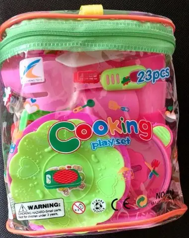 Игрушечный кухонный набор