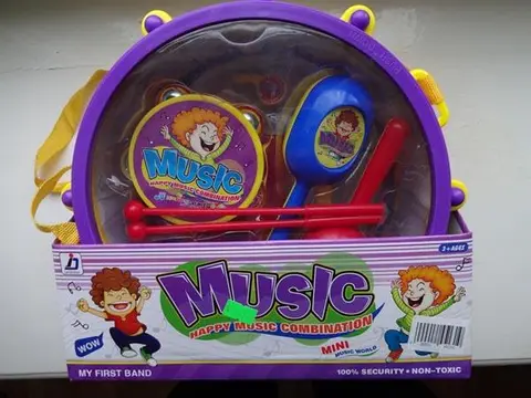 Игрушечные музыкальные инструменты