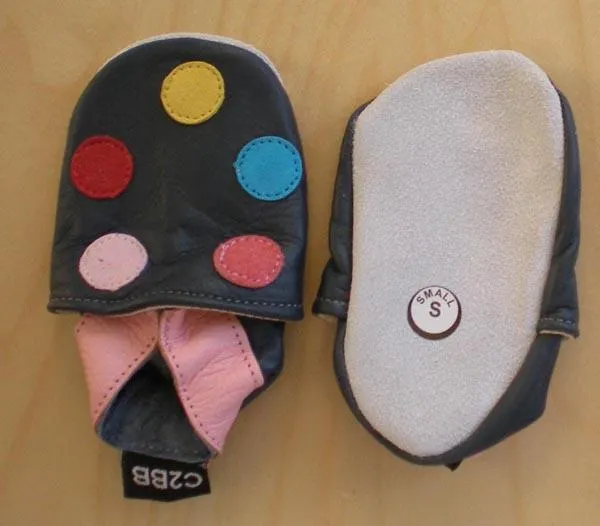 Babies' shoes