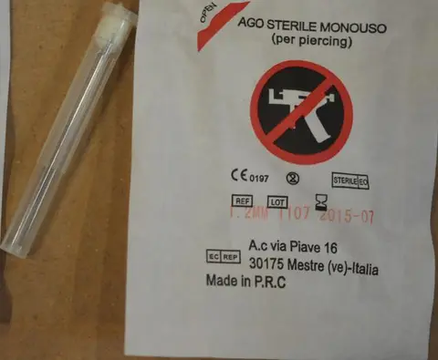 Piercing and tattooing needles