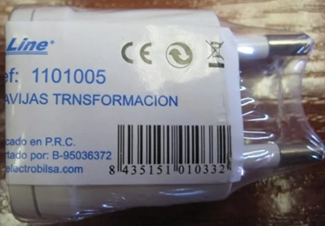 Plug adaptor "Clavijas Trnsformación"