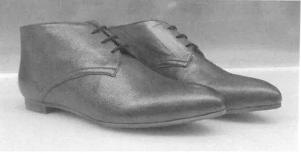 Ladies' leather shoes