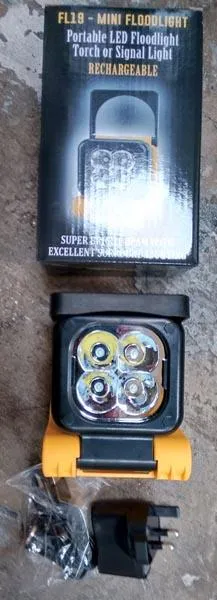 Mini rechargable floodlight