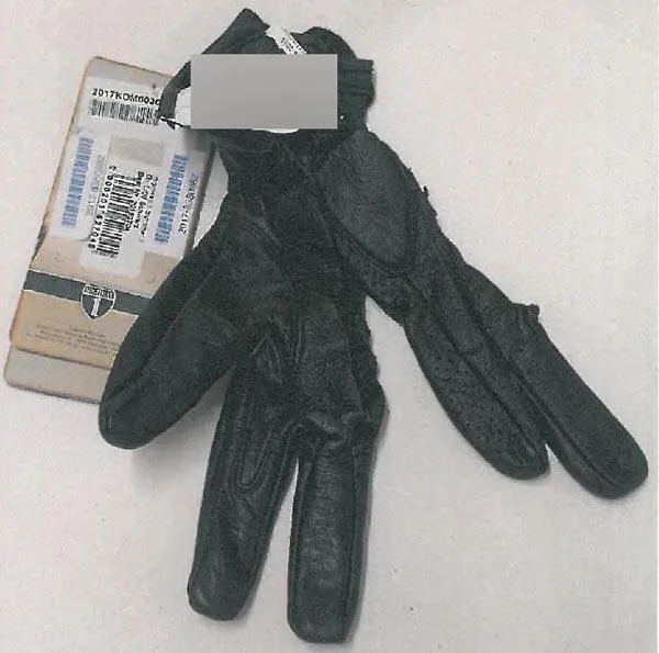 Leather gloves
