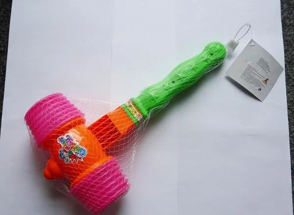 Plastic toy hammer