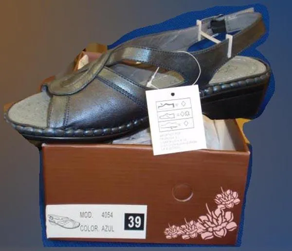 Ladies' sandals
