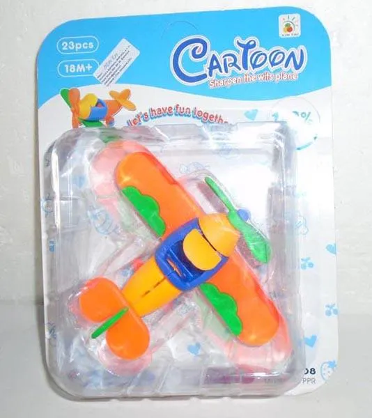 Пластиковая игрушечная модель самолёта