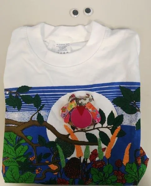 T-shirt with plush decorative features