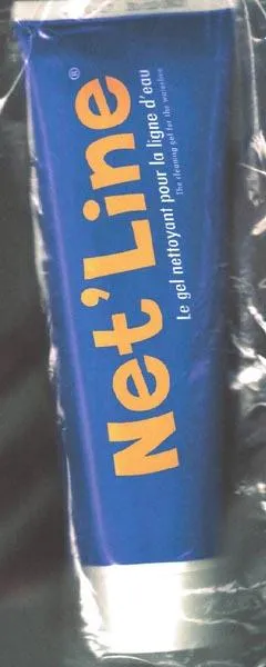Waterline cleaning gel