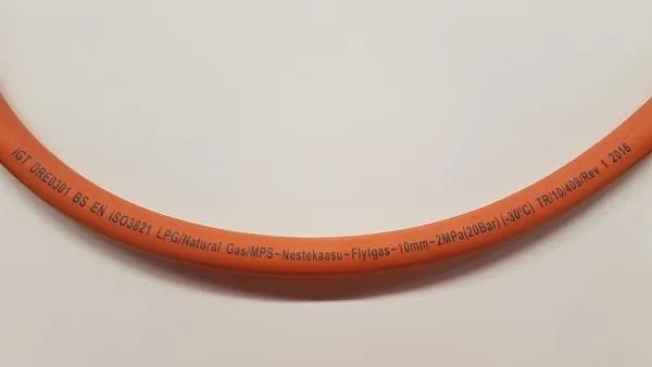 Газовый шланг