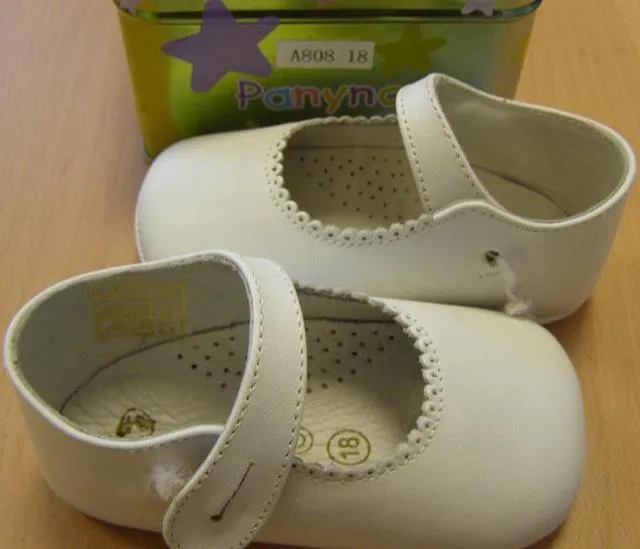 Babies' shoes