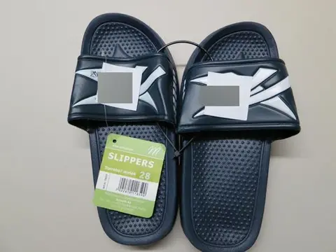Pool shoes