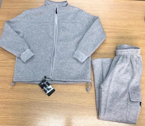 Childrens' clothing set