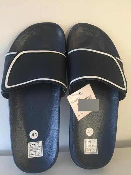 Pool shoes