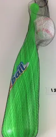 Toy baseball set