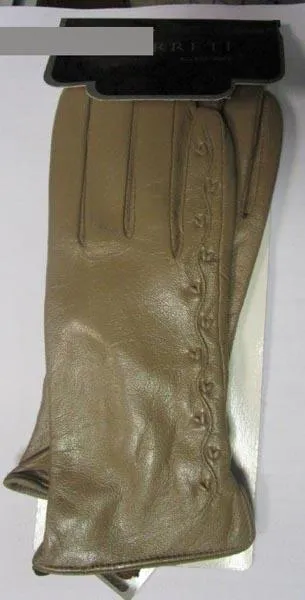 Leather gloves