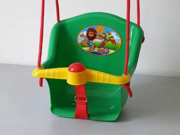 Пластиковые качели
