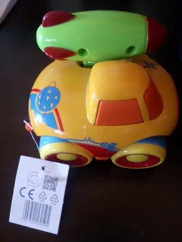 Toy car