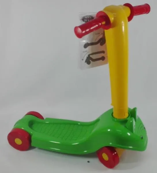 Toy kick scooter