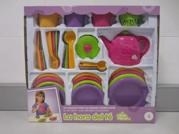 Toy kitchen set