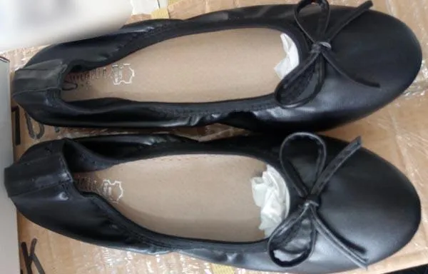 Children's flat pumps
