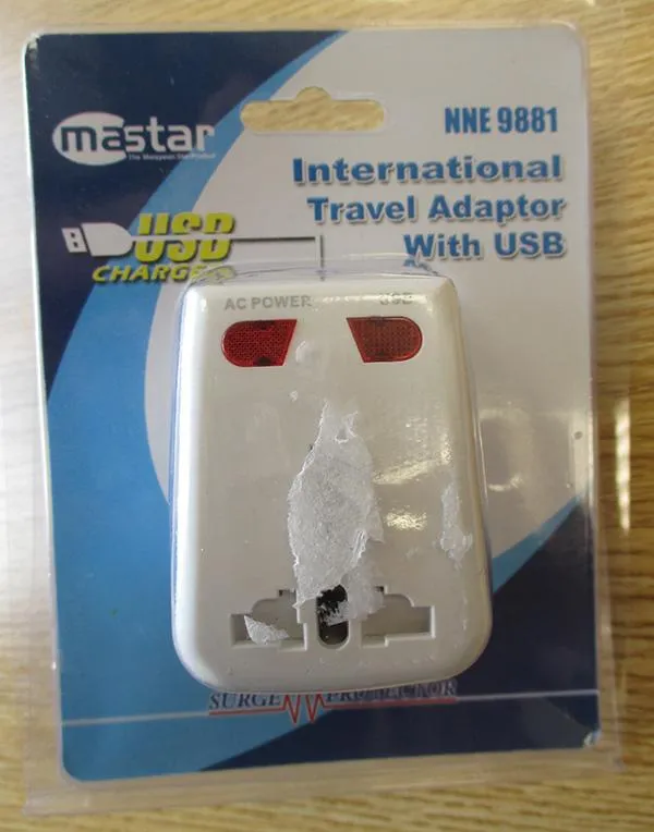 Travel plug adaptor