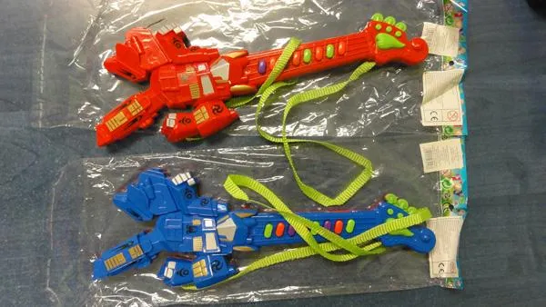 Toy guitar