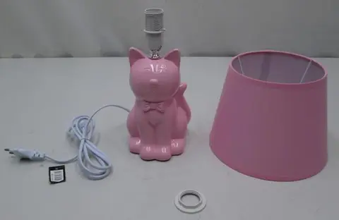 Table lamp
