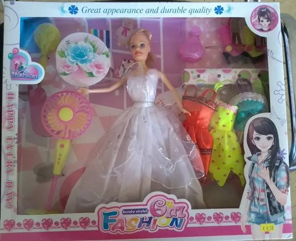Plastic doll set