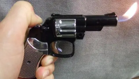Зажигалки-новинки «Pistol Lighter»