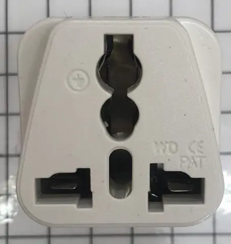 Travel plug adaptor