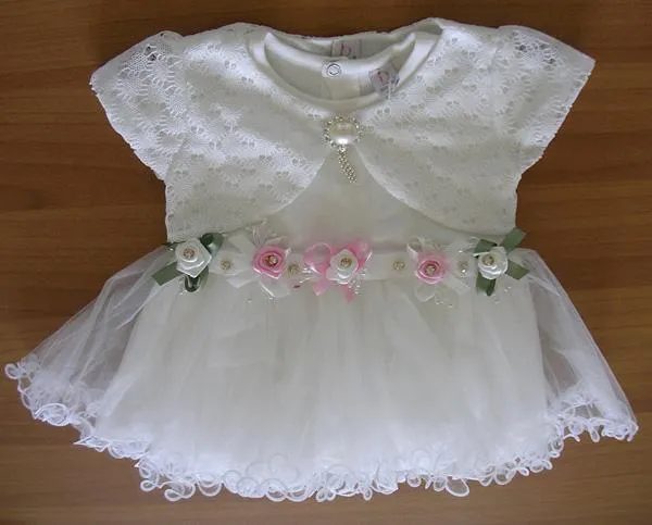 Babies’ clothing set