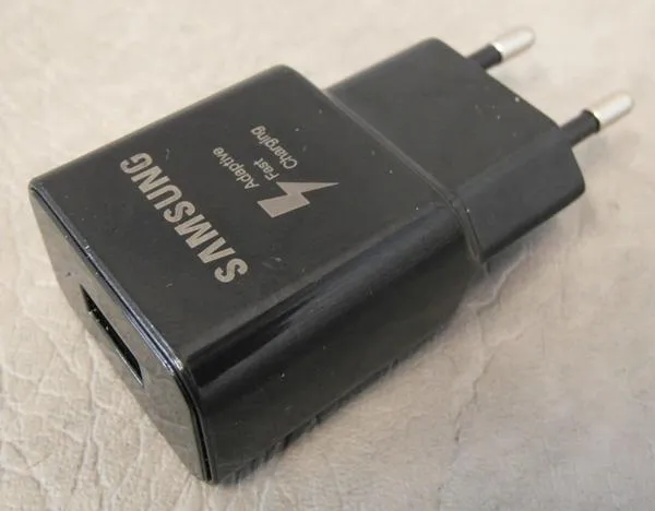 USB charger
