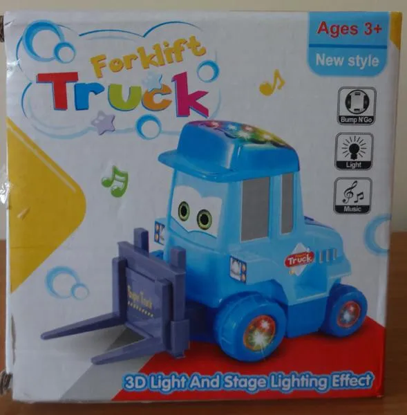 Plastic toy car