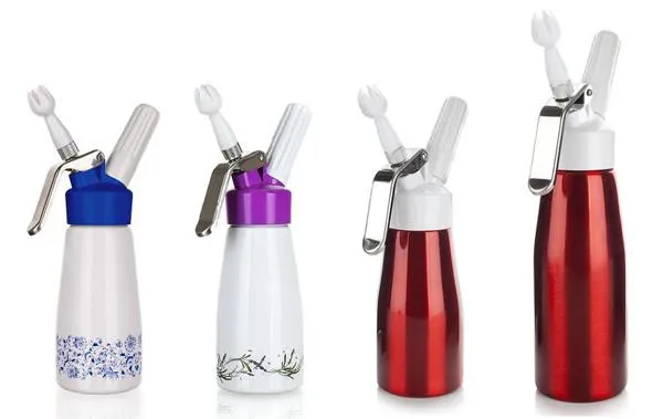 Whipped cream dispenser/syphon