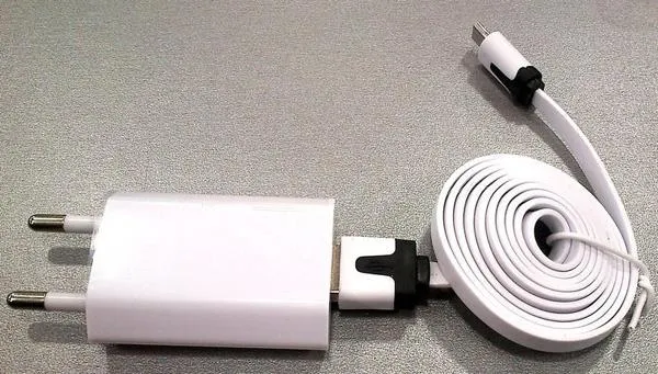 USB-зарядное устройство