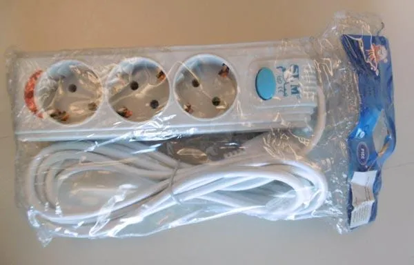Mains extension lead