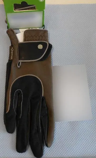 Leather gloves