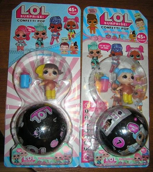 Plastic doll set