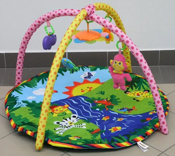 Развивающий игровой коврик