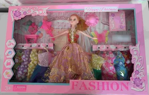 Plastic doll set