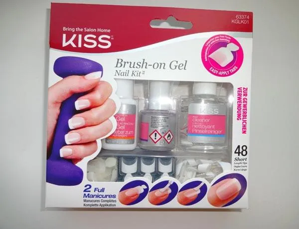 Artificial nails kit