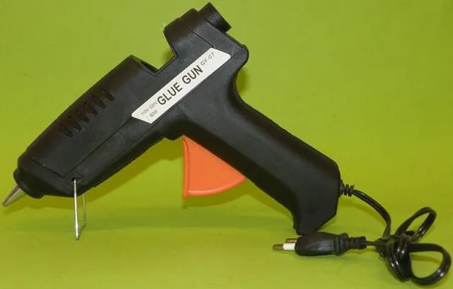 Glue gun