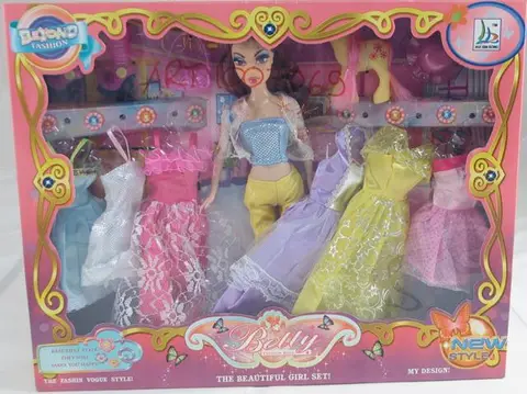Набор кукла с аксессуарами «Betty Fashion Doll»